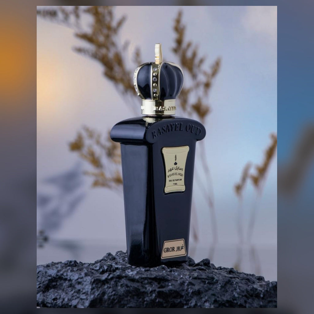 GROR | Rasayel Oud | Eau de Parfum – großes Produktbild im 1A Fragrance Shopdesign