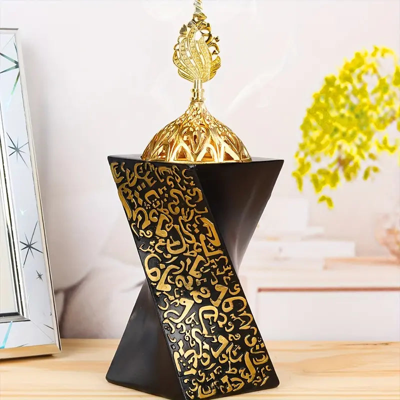 Schwarz-goldenes Räuchergefäß mit arabischer Kalligrafie